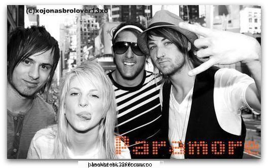 Poze - saya - Paramore