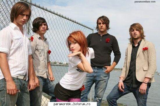 Poze - saya - Paramore