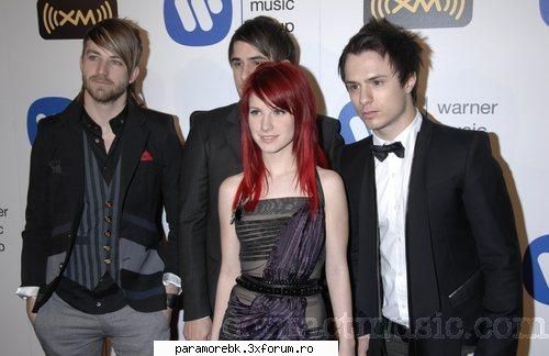 Poze - saya - Paramore