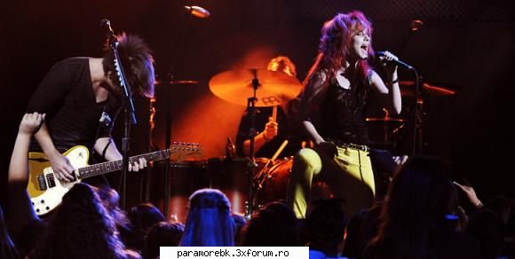 Poze - saya - Paramore