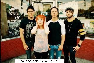 Poze - saya - Paramore