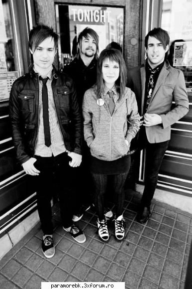 Poze - saya - Paramore