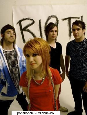 Poze - saya - Paramore