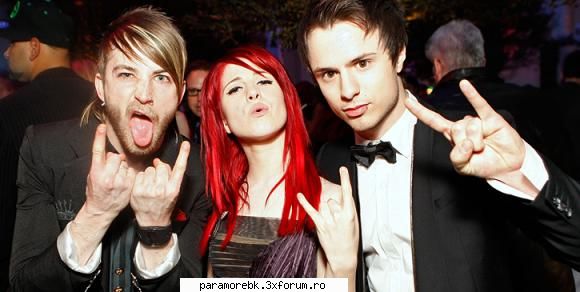 Poze - saya - Paramore