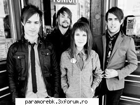 Poze - saya - Paramore