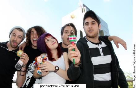 Poze - saya - Paramore