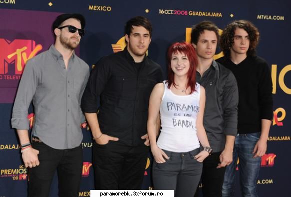 Poze - saya - Paramore