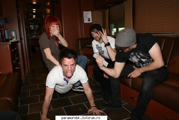 Poze - saya - Paramore
