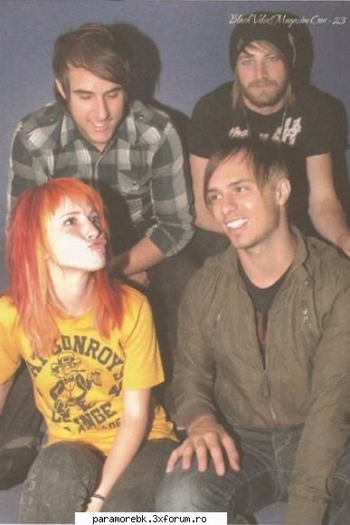 Poze - saya - Paramore