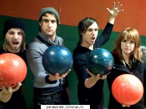 Poze - saya - Paramore
