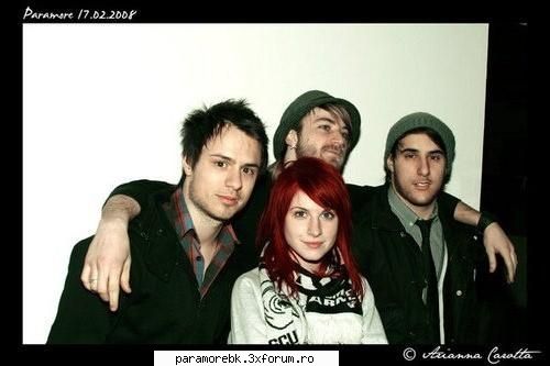 Poze - saya - Paramore