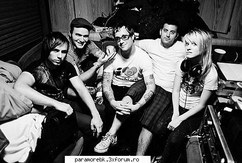 Poze - saya - Paramore
