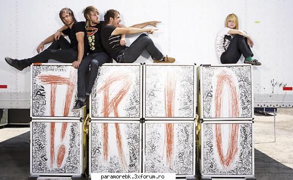 Poze - saya - Paramore