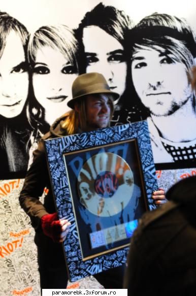 Poze - lav_ubesk_paramore - Paramore