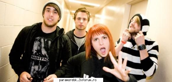 Poze - lav_ubesk_paramore - Paramore