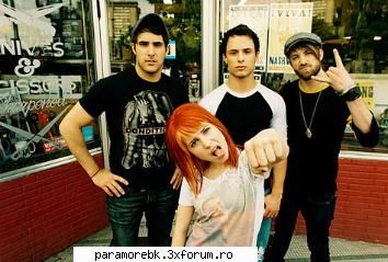 Poze - saya - Paramore