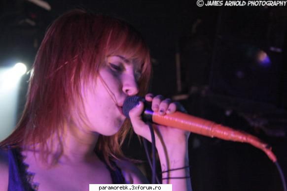 pe scena - lav_ubesk_paramore - Hayley