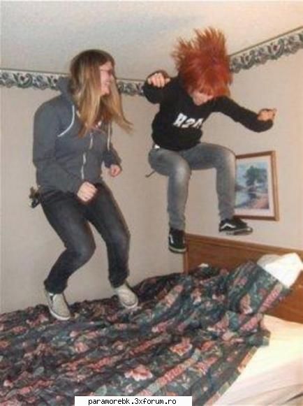 poze cu Hayley - ce-as sari si eu asa - Hayley