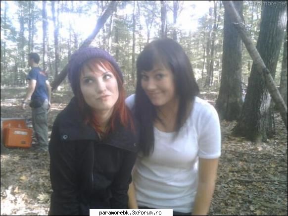 :zzz: sa pun cateva poze poze cu hayley