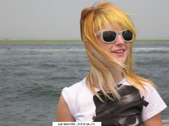 poze cu Hayley - lav_ubesk_paramore - Hayley